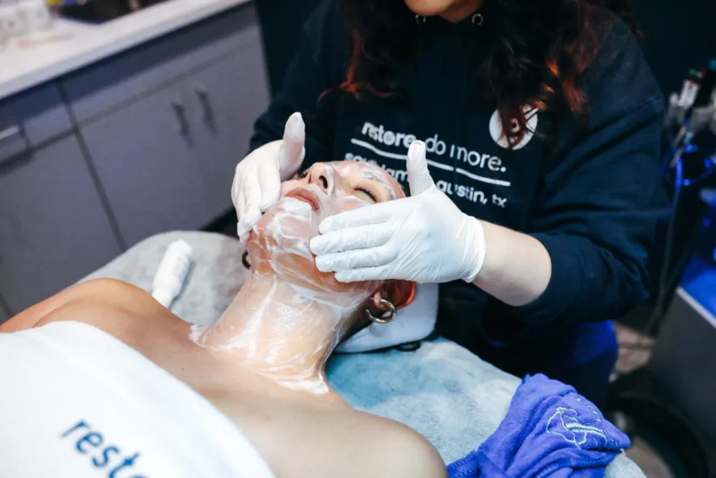 Woman enjoying Circadia Oxygen Treatment at Restore South Mt Pleasant